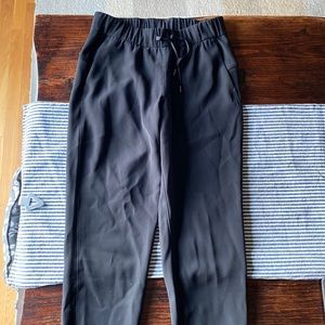 Lululemon stretch luxtreme high rise jogger